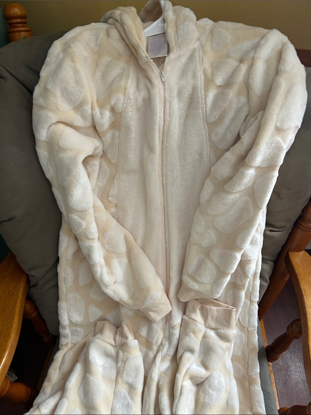 HalloweenPlush Giraffe Hooded Pajamas - Cream - Picture 4 of 5